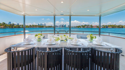 110ft Horizon with Jacuzzi