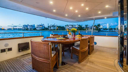 100ft Azimut with Jacuzzi (2)