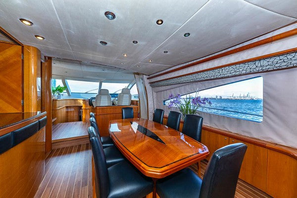 90ft Sunseeker with Jacuzzi (4)