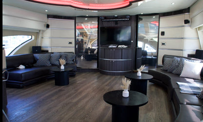 105ft Azimut with Jacuzzi (2)