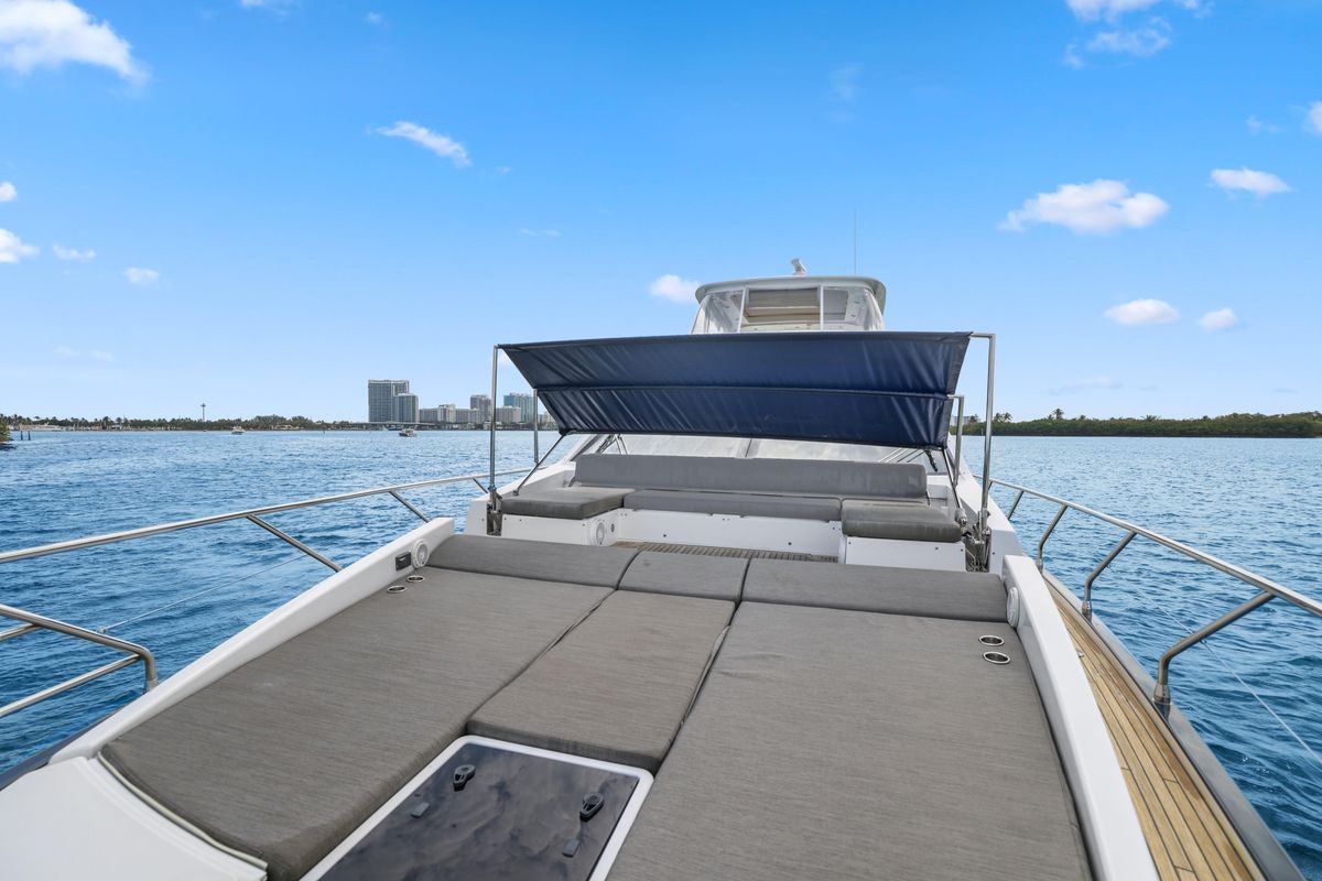 66ft Azimut