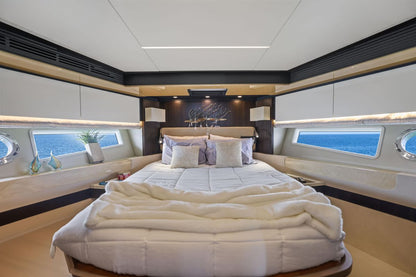 66ft Azimut