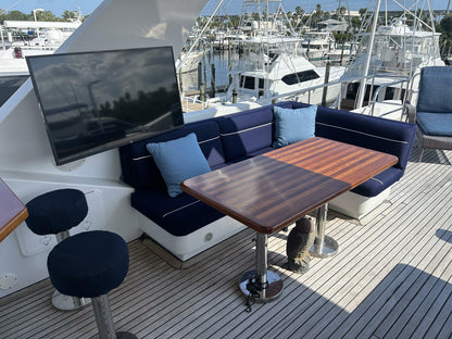 100ft Dovercraft with Jacuzzi