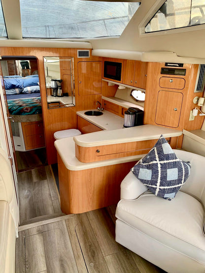 42ft Regal Flybridge