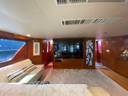 100ft Broward with Jacuzzi