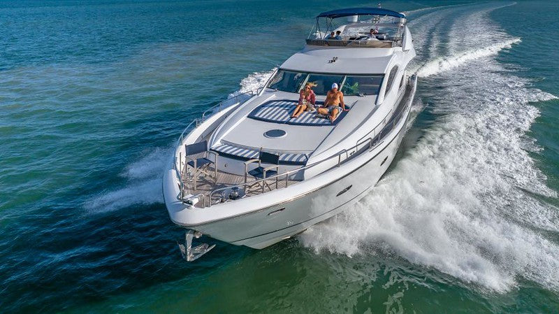 90ft Sunseeker with Jacuzzi (4)