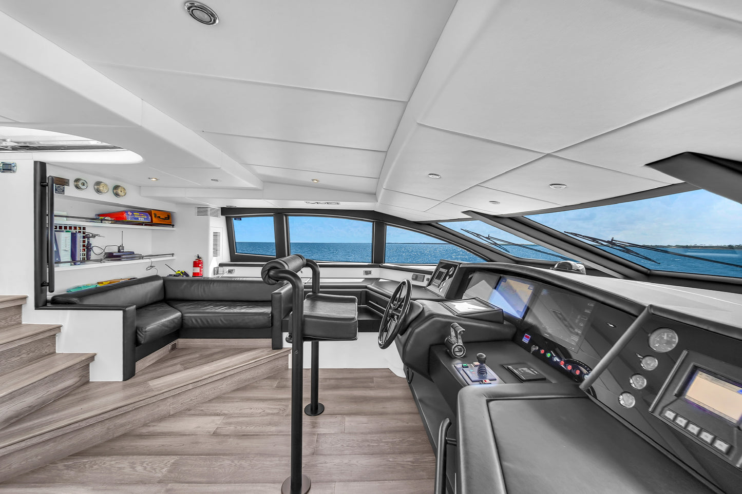 130ft Azimut with Jacuzzi