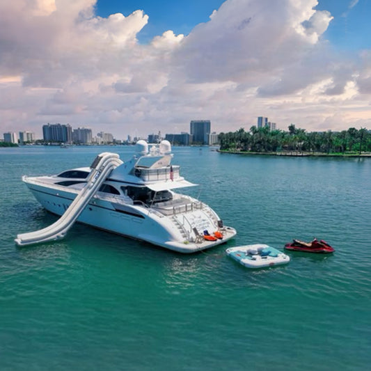 105ft Leopard with Jacuzzi & Toys