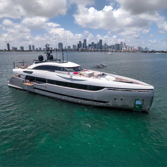 131ft Columbus with Jacuzzi & Jetski