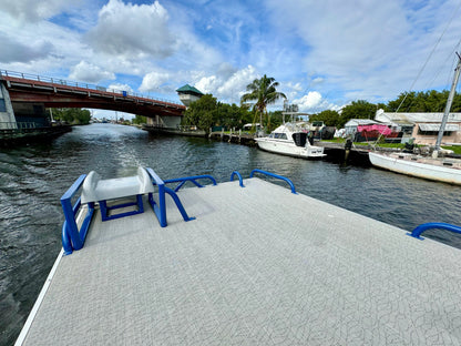 27ft Pontoon