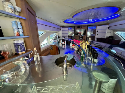 100ft Azimut with Jacuzzi, Club, & Toys