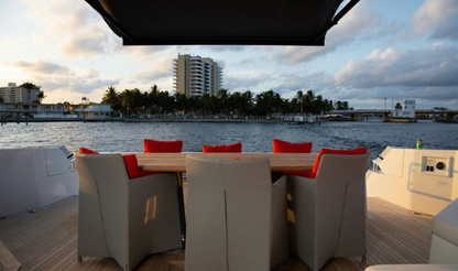 80ft Numarine with Jacuzzi