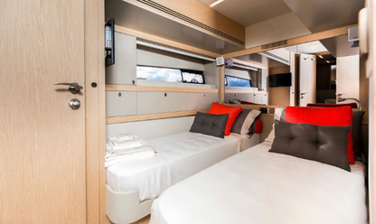 80ft Numarine with Jacuzzi